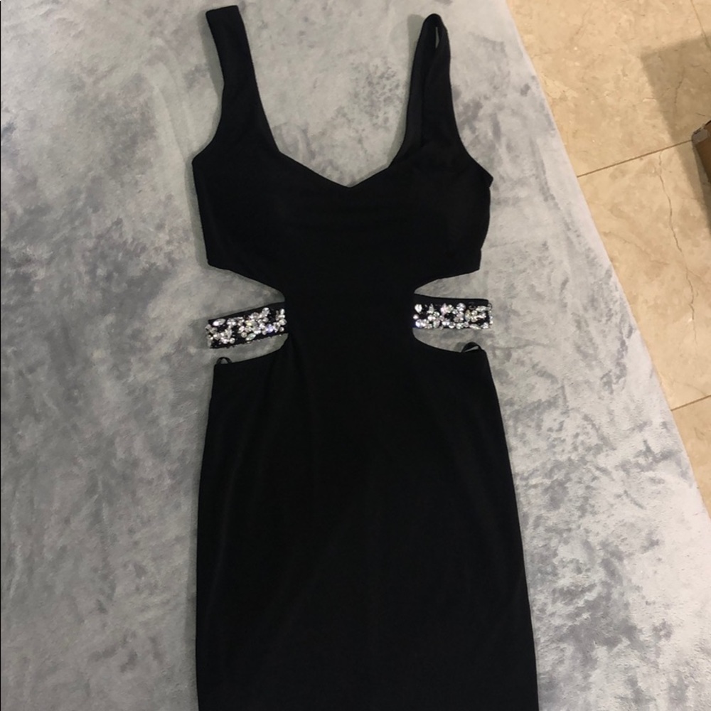 Black Bodycon Dress